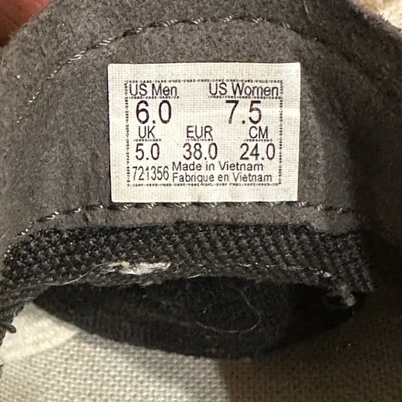 Vans Ultra Range Checkered Sneakers Suede 721356 Black White Women’s Sz 7.5 - Picture 9 of 9